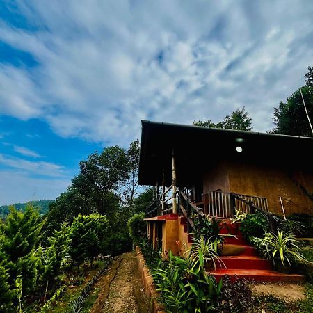 Angels Nest Home Stay 2 Acra Private Plantation Mountain Area Balconey Sunrice View Nearby Ngarhole Wild Life , Tholpetty Wild Life , Pakshipathalam Bird Santuary , Kuruva Island # Thirunelly & Thrissilery Temple Near By Secure Stay Wayanad Kerala Chegat Exterior photo